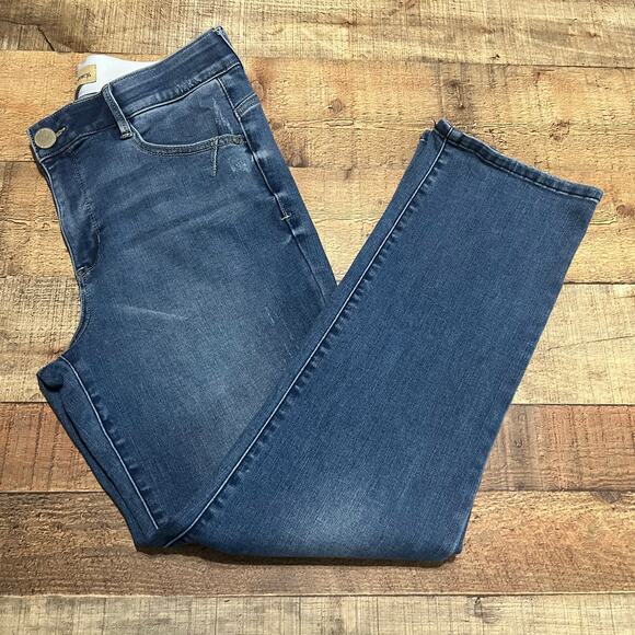 Democracy Absolution Women's Medium Wash Tummy Control Straight Leg Jeans Sz 12 - Picture 2 of 6